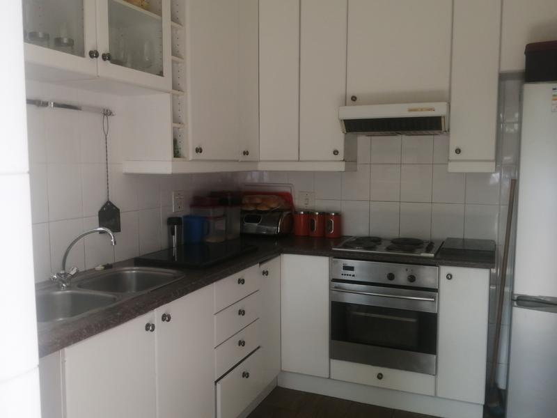 To Let 2 Bedroom Property for Rent in Kenilworth Western Cape